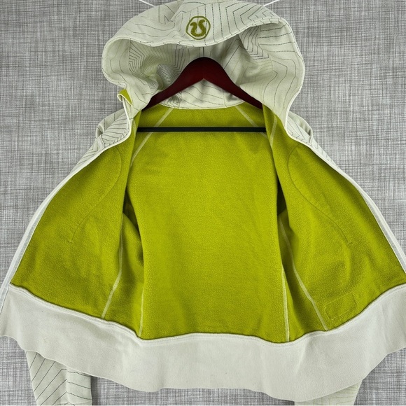 Lululemon Athletica Cream Hoodie - Picture 3 of 9